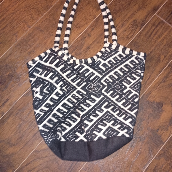 Purse - Picture 2 of 3